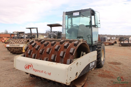 INGERSOLL RAND SD105F TF SERIES PADFOOT ROLLER, S/N 191533, CAB, HOUR METER READS 3180 HRS