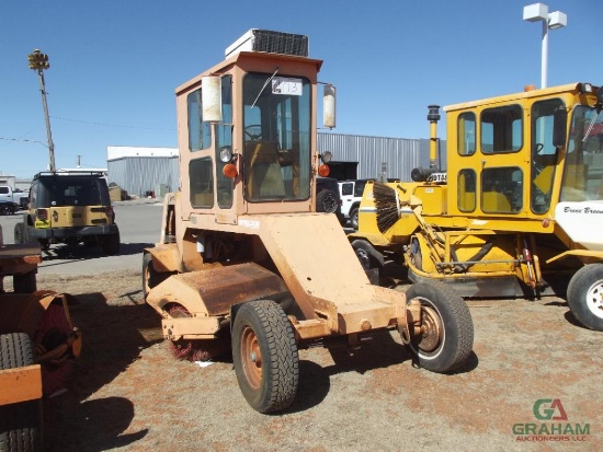 WALDON BROOM, S/N 21766, CAB, HOUR METER READS 844 HRS