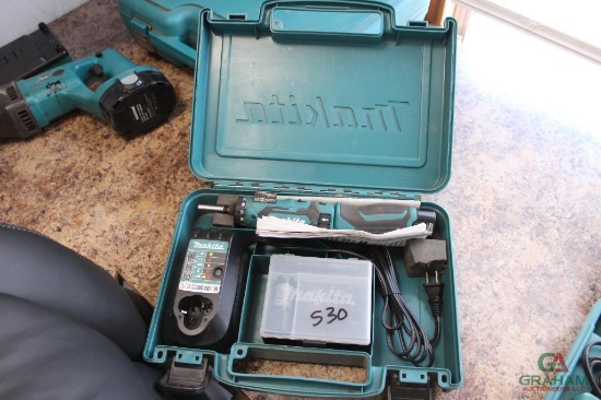MAKITA 7.2V POWER DRIVER IN CASE