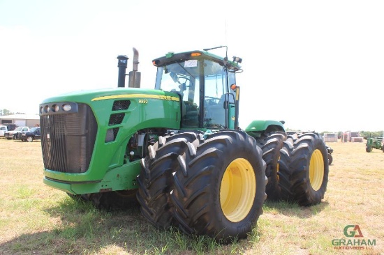 2010 JOHN DEERE 9330 ARTICULATING FARM TRACTOR, S/N 024732, ( PRE DEF) CAB, A/C , HOUR METER READS