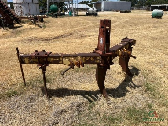 IHC 3PT 3 SHANK RIPPER SELLS OFFSITE WEST OF GAINESVILLE TX, FLYING J RANCH #4