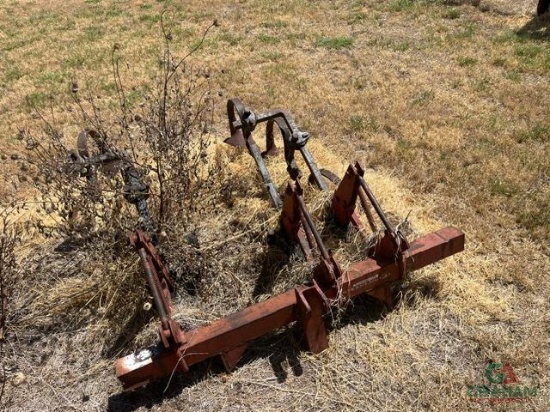 IHC 3PT CULTIVATOR SELLS OFFSITE WEST OF GAINESVILLE TX, FLYING J RANCH #4