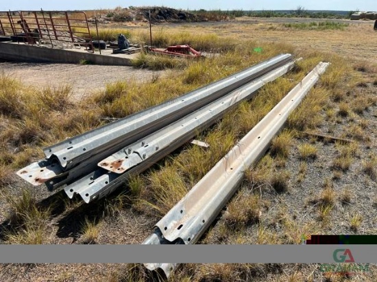 (16) 30' GUARD RAILS, SELLS OFFSITEAT GRAHAM FARM & RANCH LOCATION. BUYER RESPONSIBLE FOR LOAD OUT