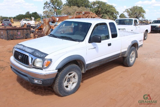 2002 TOYOTA TACOMA 4X4 EXT CAB PICKUP, S/N 5TEWN72NX27064434, V6, AUTO, OD READS 192413 MILES