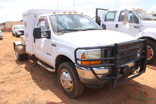 2001 Ford F450 Truck, S/N 1fdxf46f31eb51303, Diesel Eng, 5 Spd Trans, Od Reads 274155 Miles, Sleeper