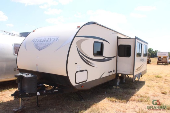 2017 FOREST RIVER SBT26RLHL HYPER LYTE HEMISPHERE T/A BUMPERPULL CAMPER, S/N 4X4TSBB29JU082073, ONE