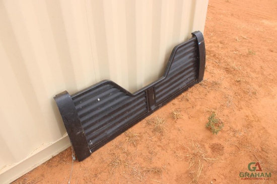 Louverd Tailgate 61 1/8" Wide