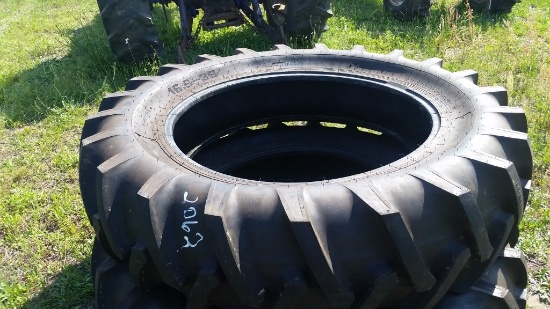 NEW GALAXY 18.9-38 TIRE