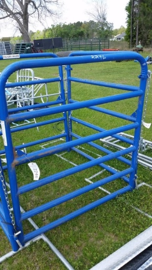 NEW 45 X 4FT BLUE LIVESTOCK GATE