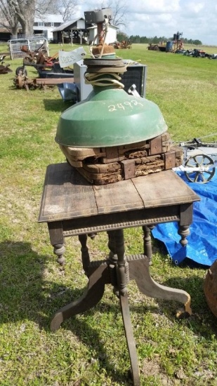 VINTAGE GREEN LIGHT, BLOCKS & STAND