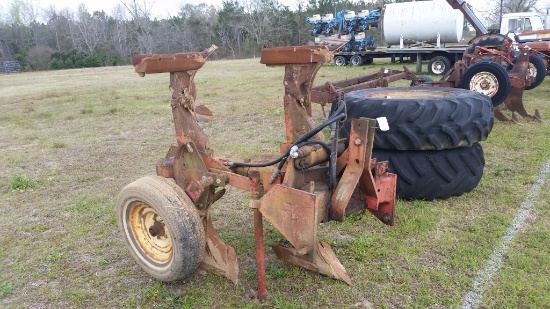MASSEY TWO BOTTOM FLIP PLOW
