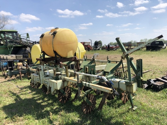 KMC 4 ROW STRIP TILL W/ROW MARKERS