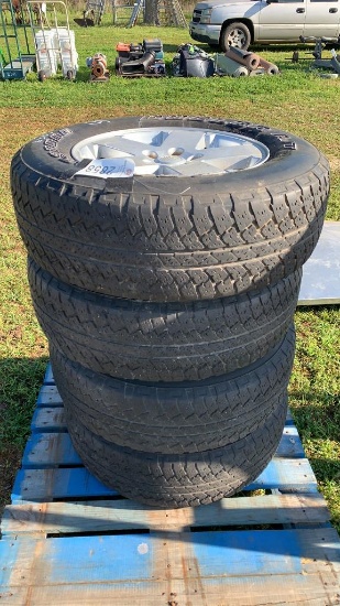 LOT(4) BRIDGESTONE 255/70/18 JEEP TIRES