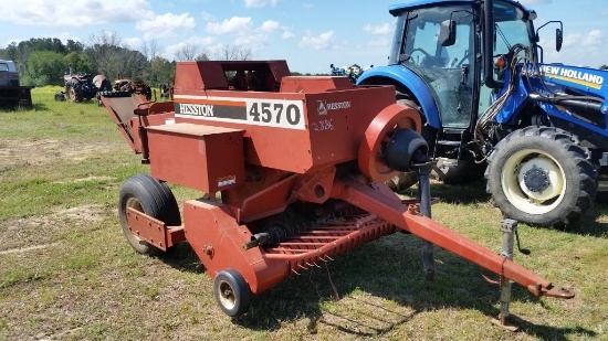 HESSTON 4570 HAY BALER