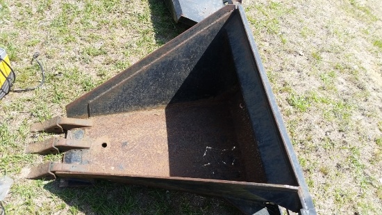 QUICK ATTACH 3FT BUCKET