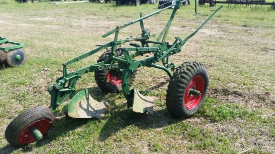 OLIVER 2 ROW BOTTOM PLOW