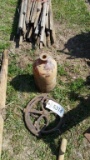 LOT-PULLEY & GLASS JUG