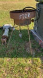 PROPANE COOKER