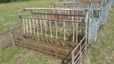 HOG FARROWING CRATES