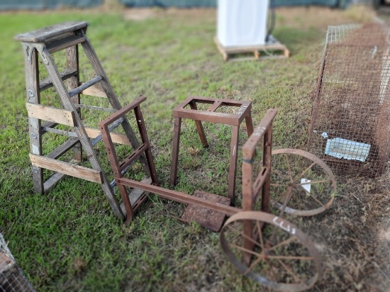 LOT-STEEL WHEELS-LADDER-STEEL STAND