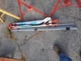 LOT STEEL THREADED RODS AND SURVEYING TRIPOD
