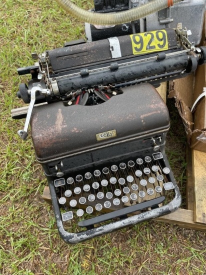 Vintage Ant Royal Typewriter