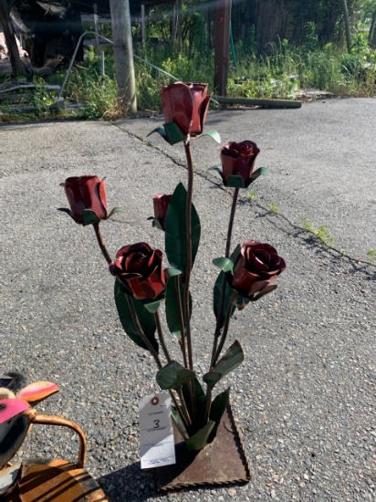 metal red roses