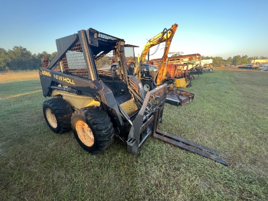 New Holland Lx565 Skid Steer W/ Forks, Runs,