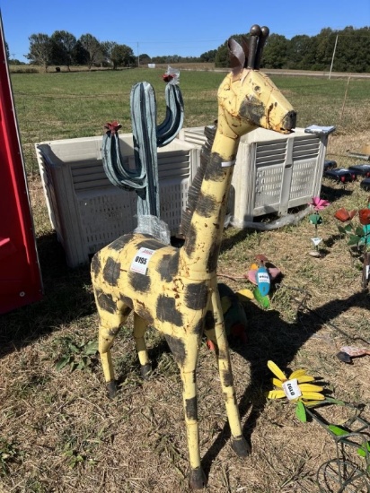 Large Giraffe Metal Art