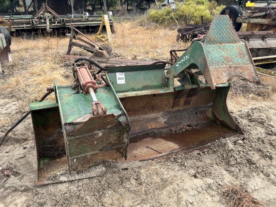 Dual Ram Grapple Bucket, John Deere Style Hook