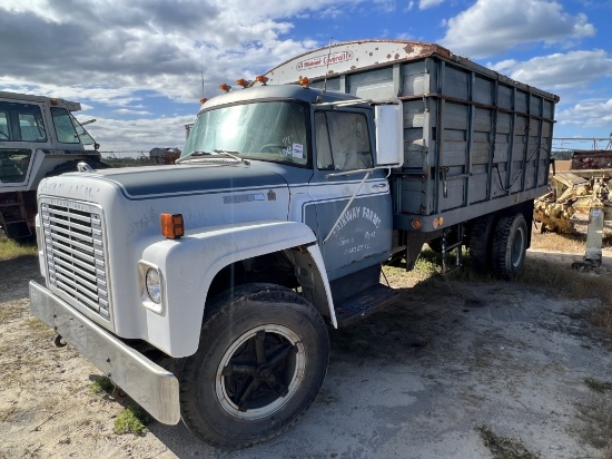 1977 International Load Star 15ft Dump Truck
