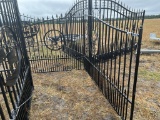 16 Ft Bi-fold Decorative Deer Scene Gate