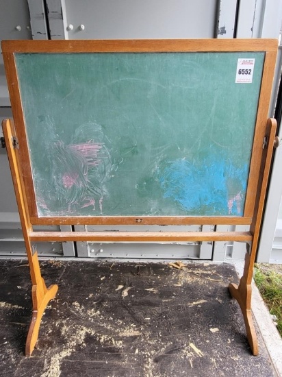 Double Sided Chalboard W. Stand