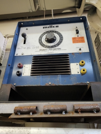 miller dial arc 250 AC/DC welder