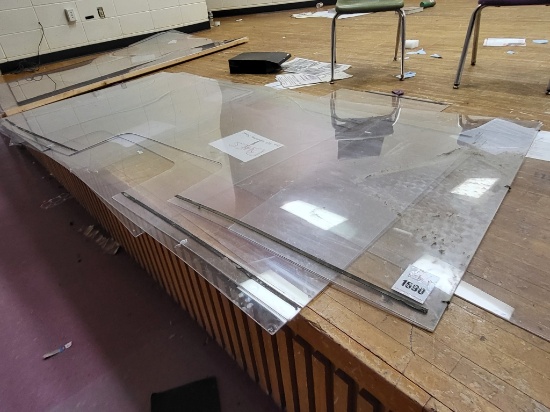 (11) Plexiglass Various sizes