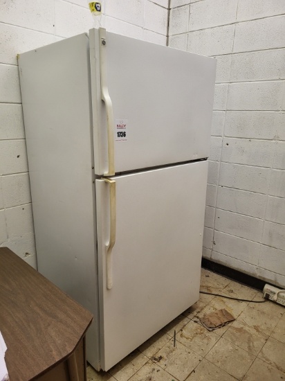 GE refrigerator