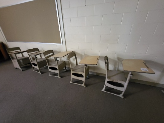 (5) metal children's desks