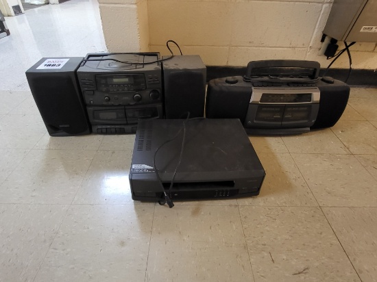2 cd players, 1 VCR