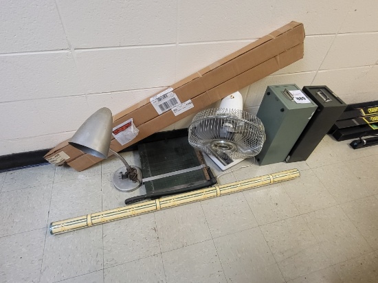 Vintage lot - desk lamp, 2 index card holders,