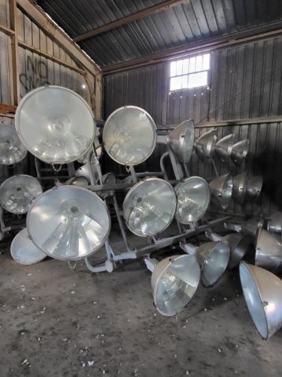(16) stadium light fixtures 140x77