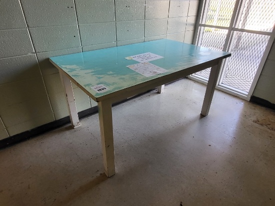 wooden table 5ftx3ftx30in