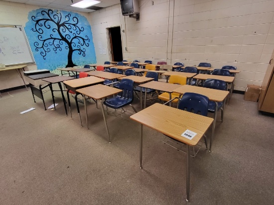 (26) student desks