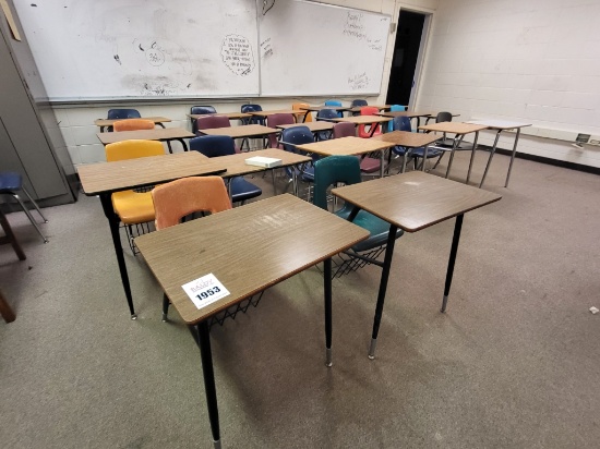 (20) student desks
