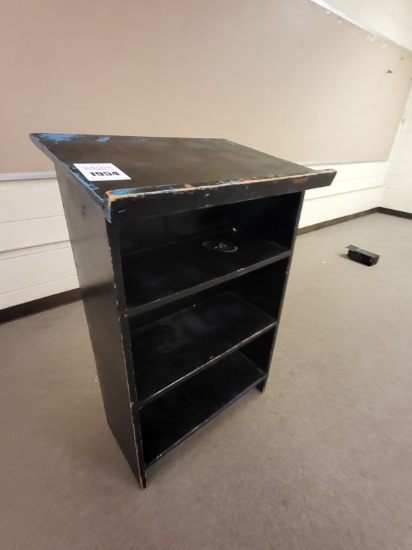 wooden podium 27x41H