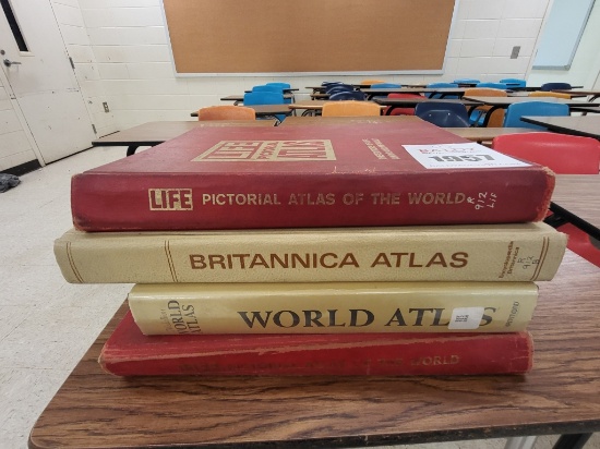 (4) vintage Atlas books