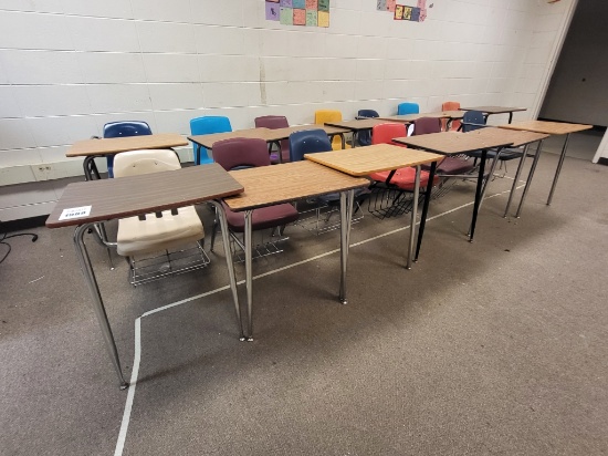 (13) student desks