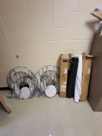 2 rolls of vinyl, 2 decorative hanging