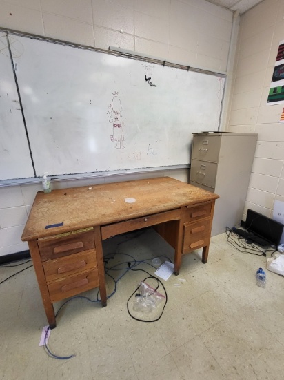 wooden office desk 5ftx30in & 4-drawer filing