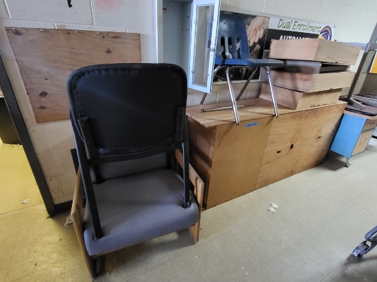 office chairs/wooden cabinet 74x32