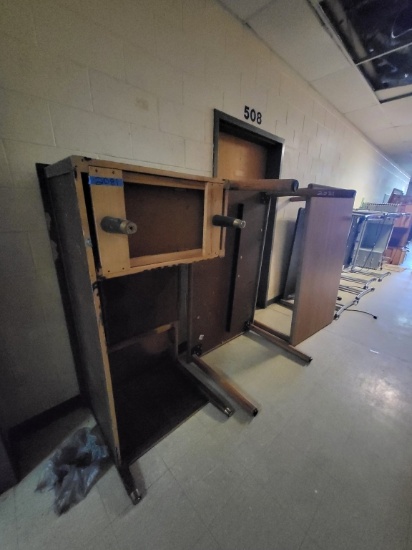 office desk & 6 tables